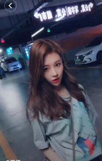 抖音直男婷婷吃瓜视频,揭秘网红吃瓜背后的故事