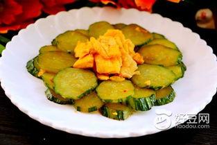 给猪吃瓜炒鸡蛋好吗视频,创意饲养新尝试